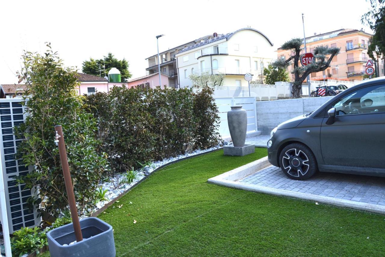 Iris Ar Holiday-Home Peschiera del Garda Kültér fotó