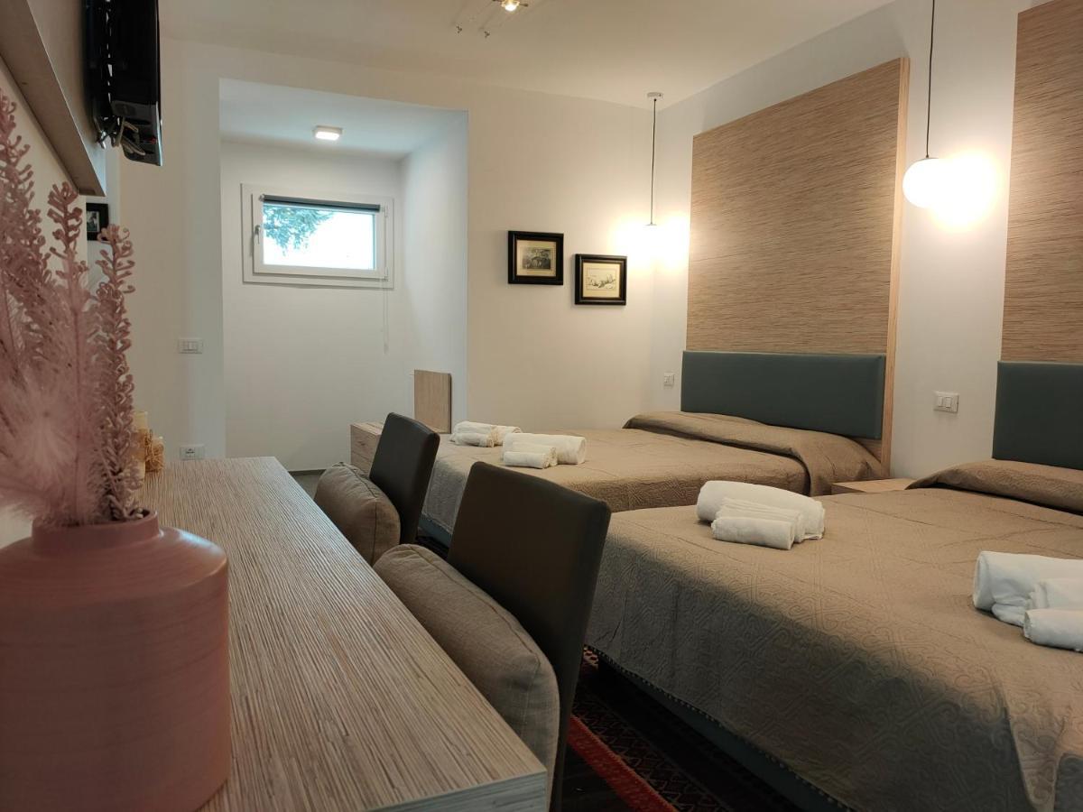 Iris Ar Holiday-Home Peschiera del Garda Kültér fotó