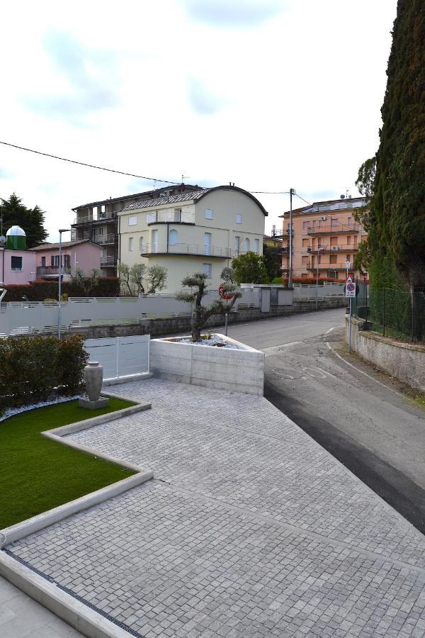 Iris Ar Holiday-Home Peschiera del Garda Kültér fotó